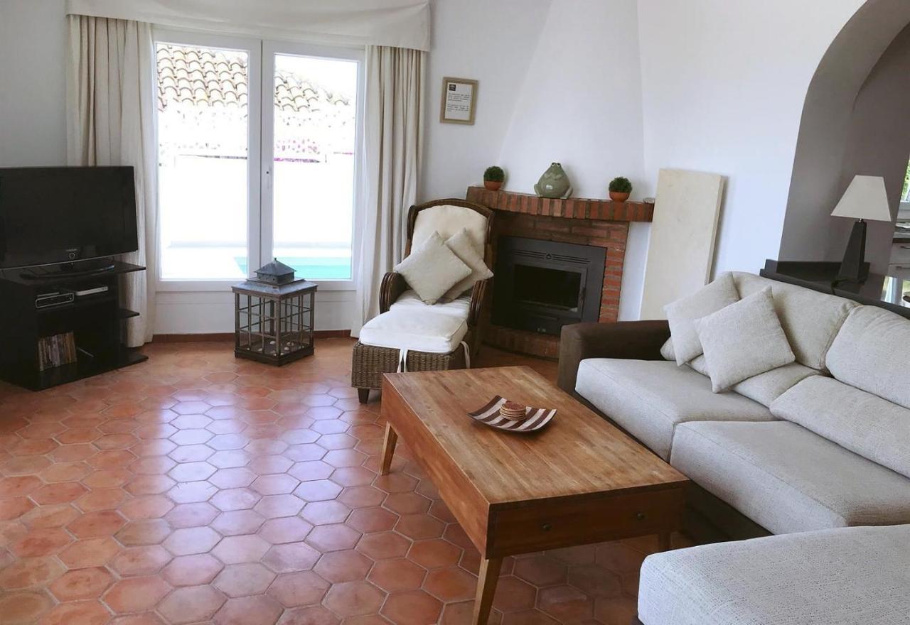 Villa La Chinita نيرخا المظهر الخارجي الصورة